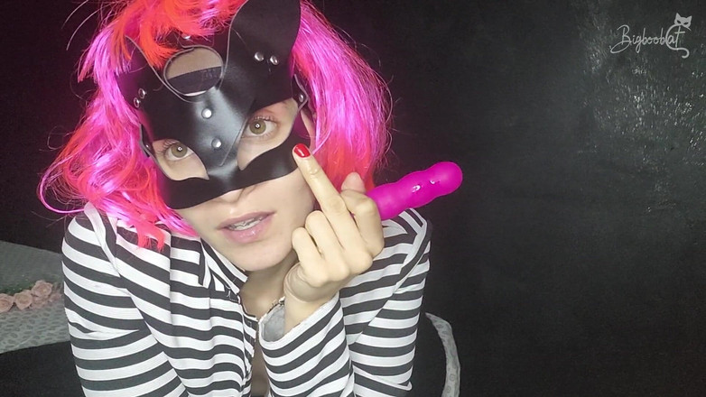 BigBoobCat: Ahoj, jsem kočička tvých snů. Chceš si se mnou hrát? Čekám...