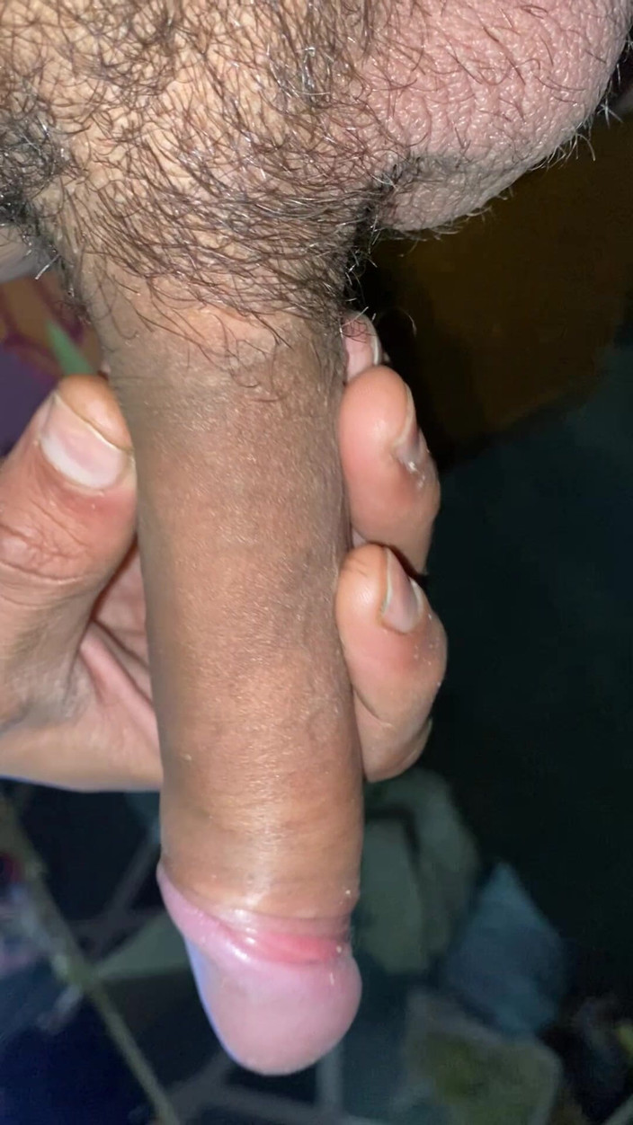 Shonai: ペニスを勃起させて振った