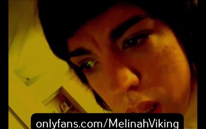 Melinah Viking: 着色カム乳首いじめ