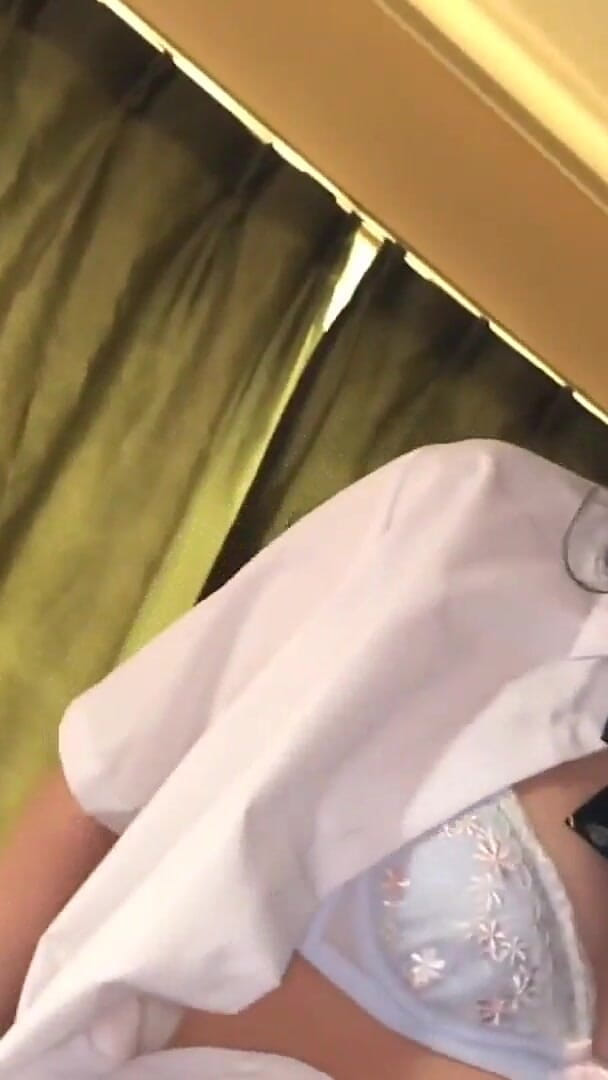 Young Japanese Student Fucked by Stranger in Exchange for Money