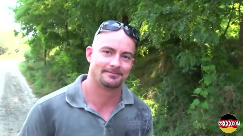 Mature Climax - 100% Mature Videos: La vicina arrapata ama martellare quella figa stretta