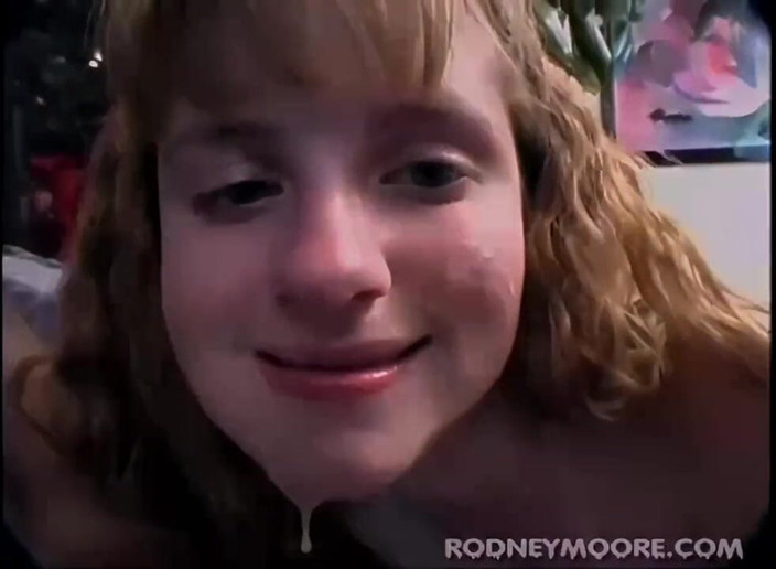 Rodney Moore: Petite Cutie dan Raksasa besar Vintaj