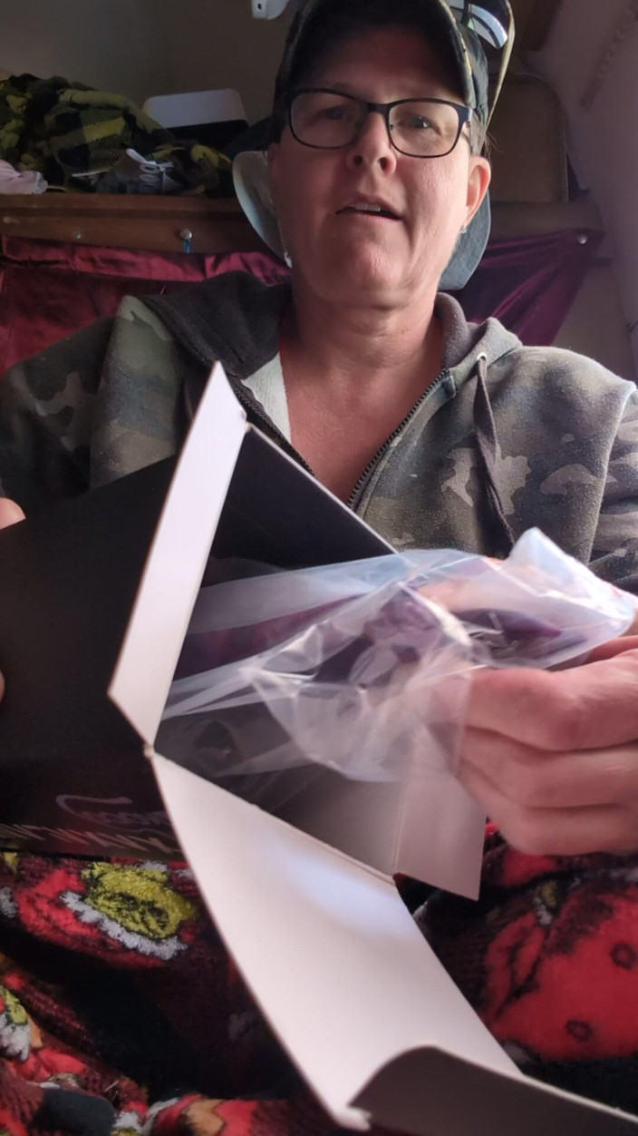 Jamponie Sexy Hot Milf: Present Unboxing