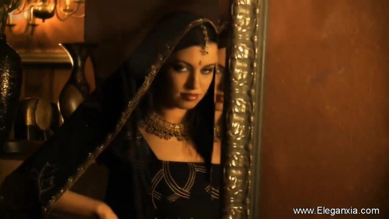 Eleganxia: Small tits Indian is showing her natural body