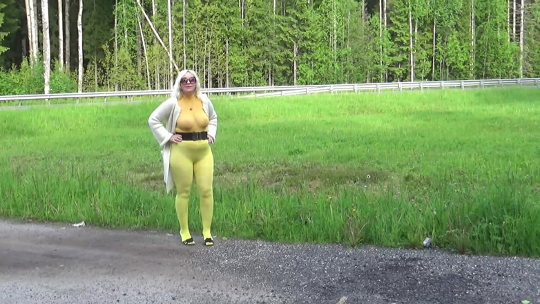 RedRoseRus: Gaya Telus Kuning