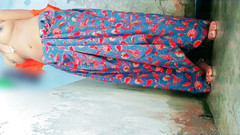 Rakul008: Chica sola fingring Niked Bath (hd) muy caliente y joven india...