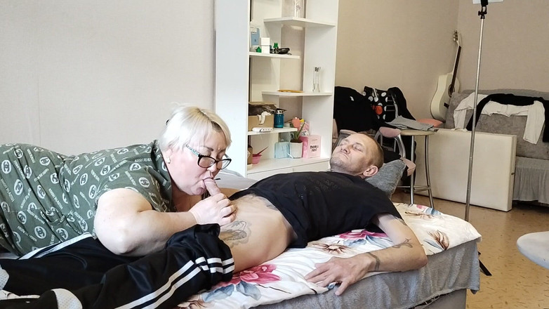 Zona901: Kız arkadaş her damla dölünü emiyor