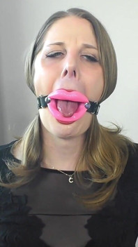 Cassie's BDSM Gag Try on and Talk