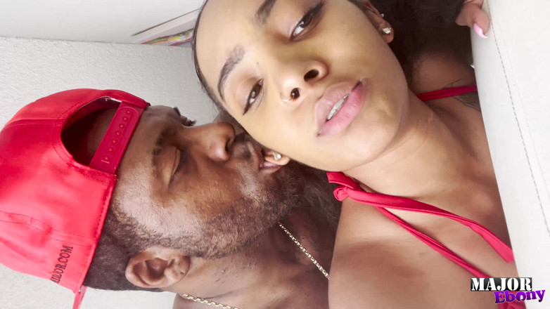 Major Ebony: Rome Major si scarica sul viso di sexy ragazza ebano...