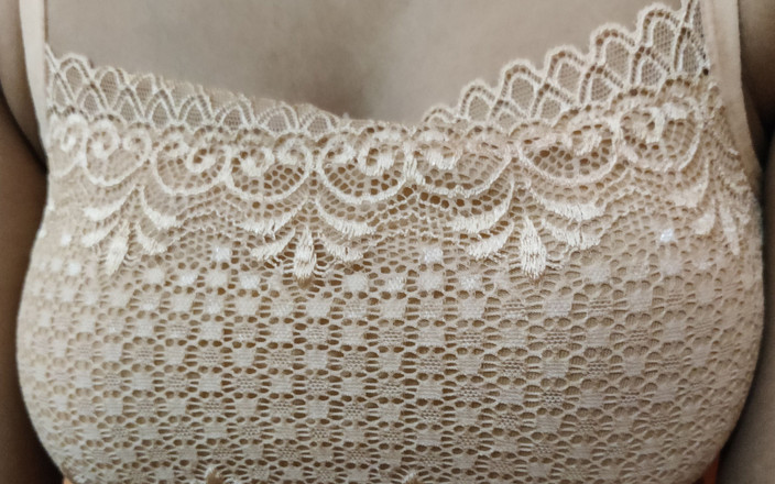 Riya mickey: 把我粗大的鸡巴插入德里女友的阴户