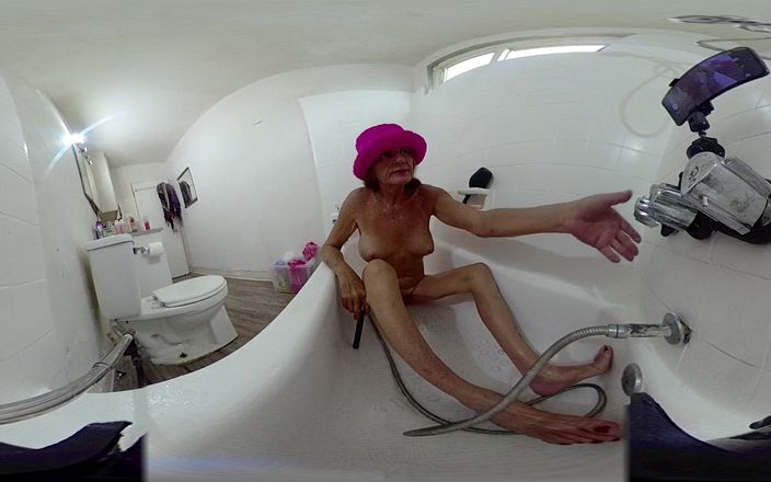 Lizzy Yum: Ліззі Ням vr червень 2025, мастурбація, розширюючись, аматорське купання, великі цицьки, секс-іграшка