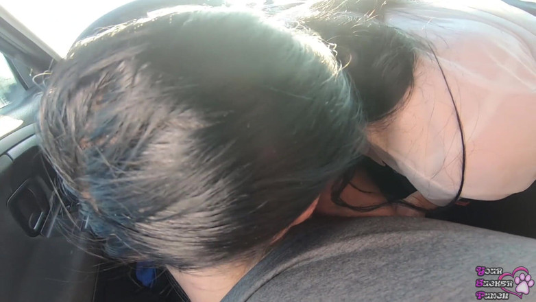 YSP Studio: Quick blowjob with swallow in the car near the road