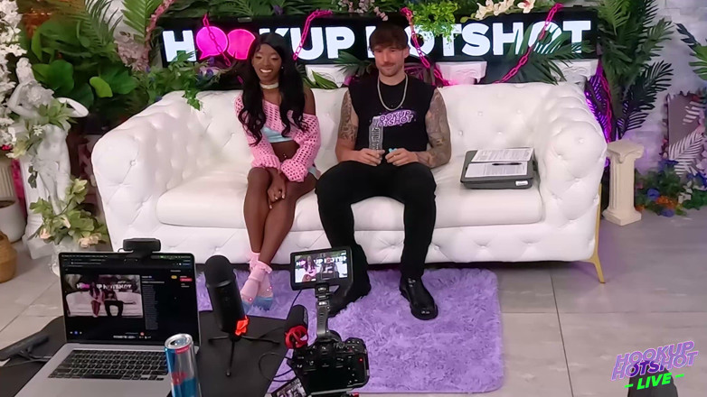 HookUp HotShot-BTS: Bts - velet Kae ve Alex Legend