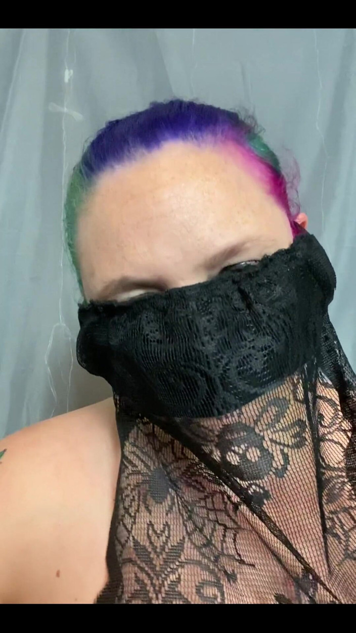Sara Star: Mask Burlesque
