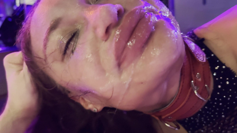 Monika Fox: ¡Un fan en primer plano domina Monika Fox! Bdsm duro...