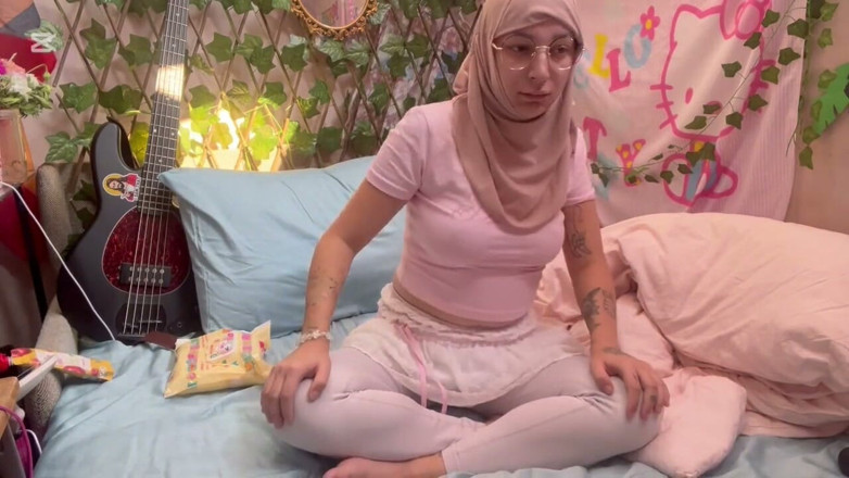 lanalovacutie: Yoga im Hijab-Tag 16