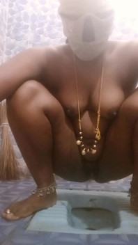 Renu secret renu si istri nakal india lagi menggoda dan pakai kain sperma sambil bugil di kamar mandi! Indianhotwifex