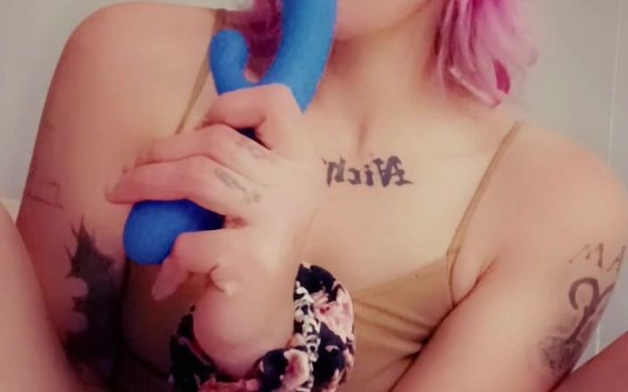 Dahmer girl: Sexy și cu piercing
