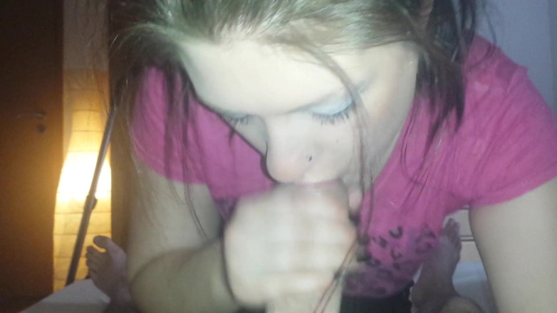 Caralia Deluxe: I swallow everything including my lovers cum