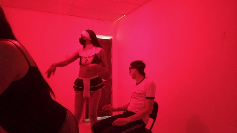 NEGRITA SEXY: The Birthday Boy Receives a Sexual Fantasy Dance. Two Women...