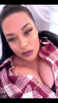 Can I Wear Ur Shirt and Wait 4 U in Bed Like This When U Get Home?