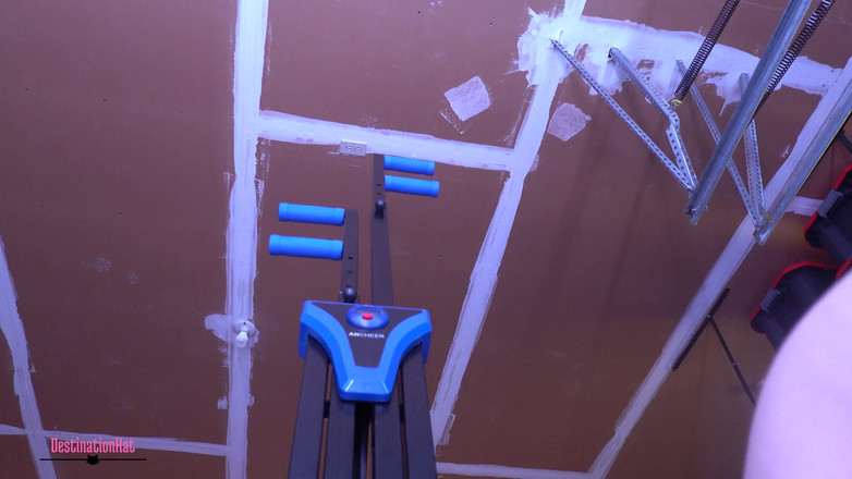 Destination Kat: Pantat berminyak pada Mesin Pendaki