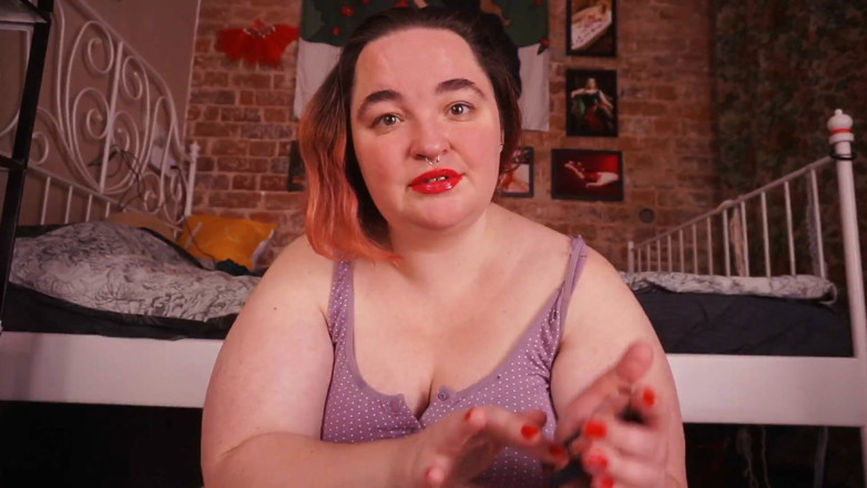 AssGives: Red Lips