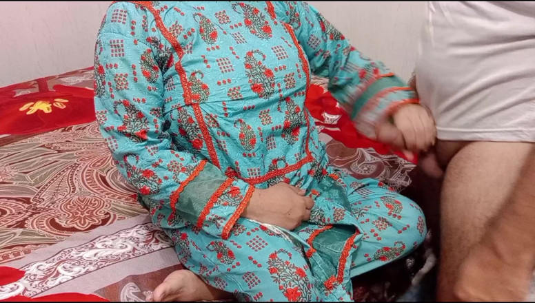 QueenbeautyQB: Indický přítel šuká přítelkyni
