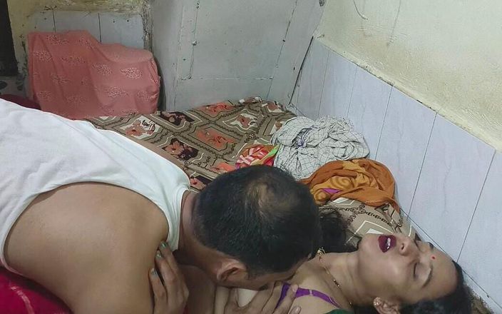 Sagita Sharm: Indian Boy Has Hot Sex with Friends Sexy Stepmother