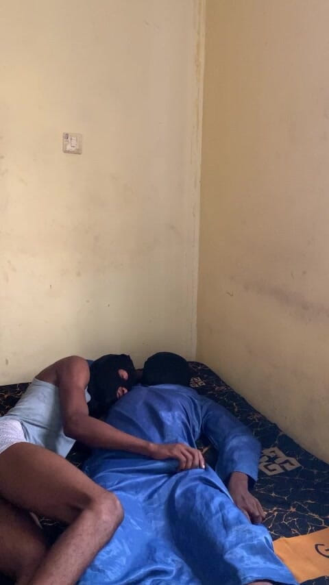 Honeyslim: 내 새 가나 친구는 대물 자지