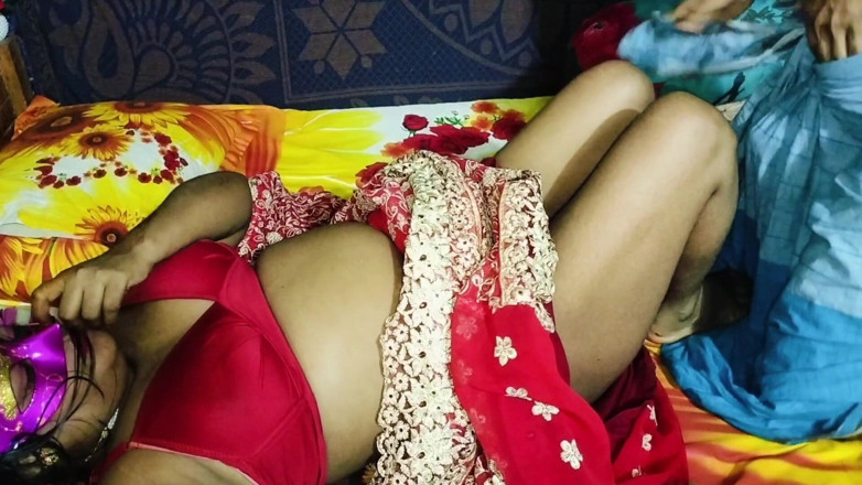 Sexybou69: Desi Vhabi Hard Fucking and Dirty Talking with Her Boyfriend.