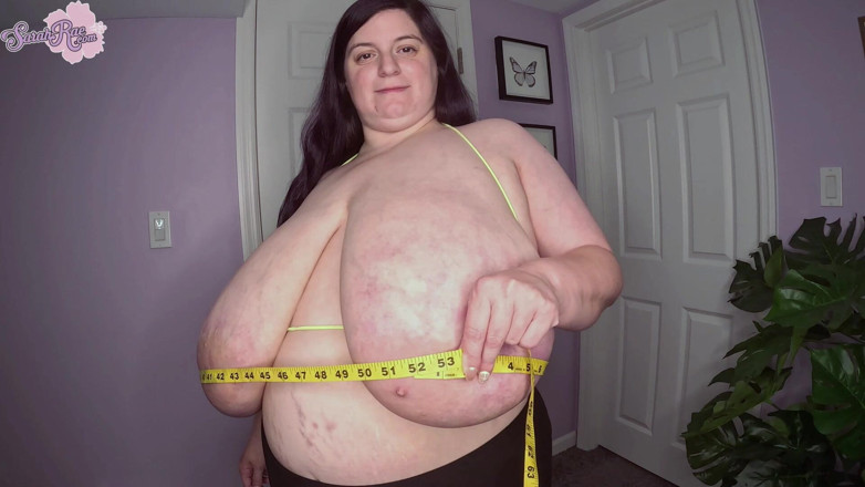 Sarah Rae: Boob Measuring and Bikini Bouncing 2026