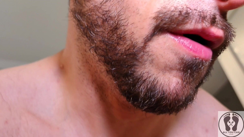 All You Can Fetish: En primer plano - hembra lamiendo sexo, semen en el coño...