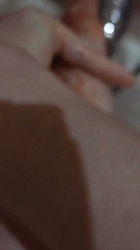 Lavage Des Pieds Et Des Jambes En POV