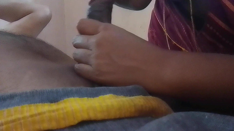 Skydreem1104: Cặp đôi Malayali thổi kèn