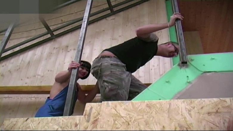 Lydia Privat: Threesome at construction site