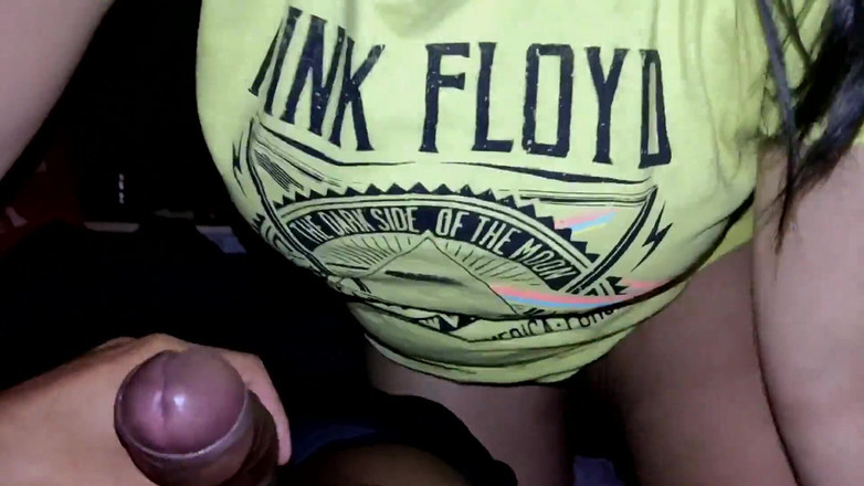 ALISONGONZALEZ26: Me Rompe La Pija Con Sus Pies Y Me Entrega...