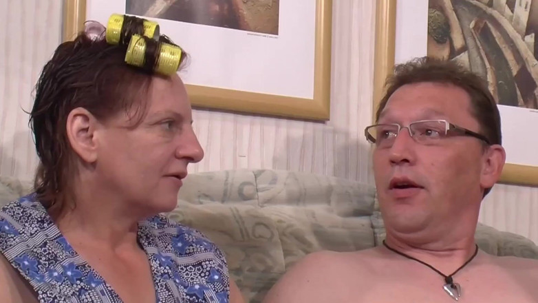 Deutsche Amateur Pornos: Two Mature Wet Pussies Getting Stretched Out Ba a Hard...