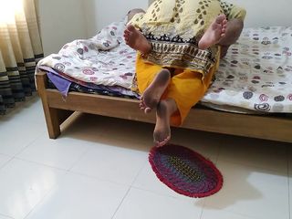 Aria Mia: Matură sexy desi călărind pula fiului ei vitreg