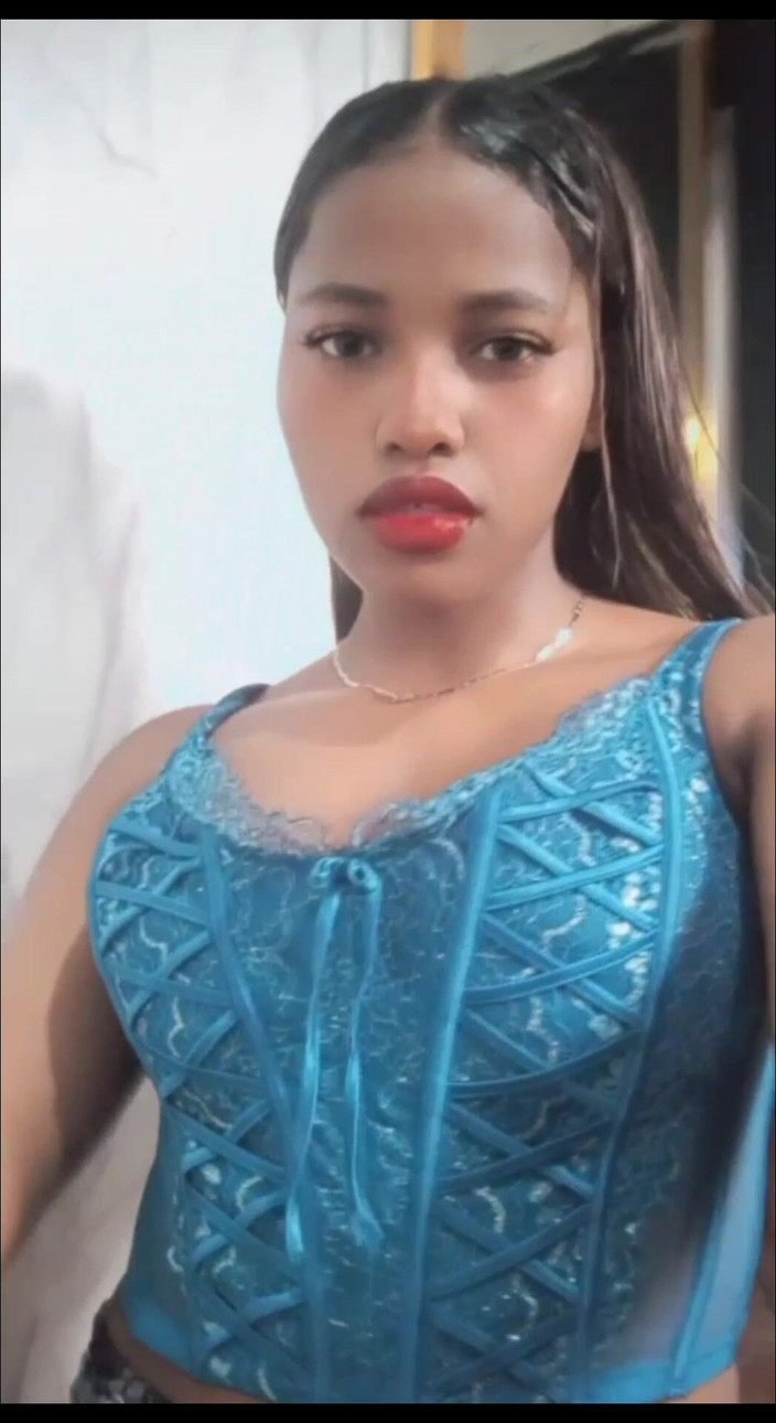 Minayi: Was warten sie darauf, meine offizielle Heiße Inhaltsseite zu besuchen?