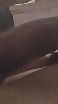 Wielki tata kutas błaga o seksowne chmury. i dostaje je. Najpierw 3, aby uzyskać wideo, otrzyma również inny niegrzeczny niepublikowany film