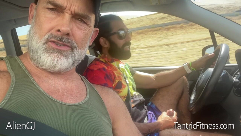 Tantric Fitness: Daddyboy Road Trip! Del 1