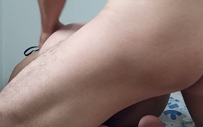 Valkyrieandluigy: Follada casera en perrito