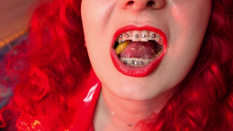 Arya Grander: ASMR food fetish video