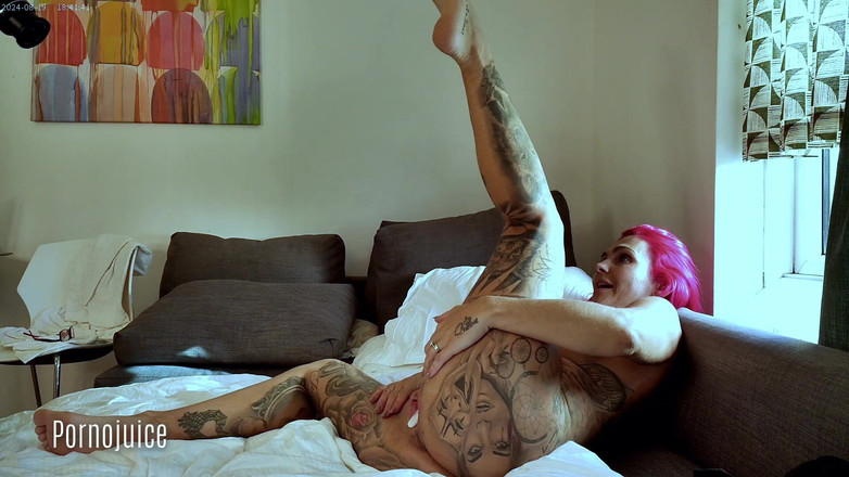 Cheeky UK girls: Lights Camera एक्शन Roxi Keogh अभिनीत