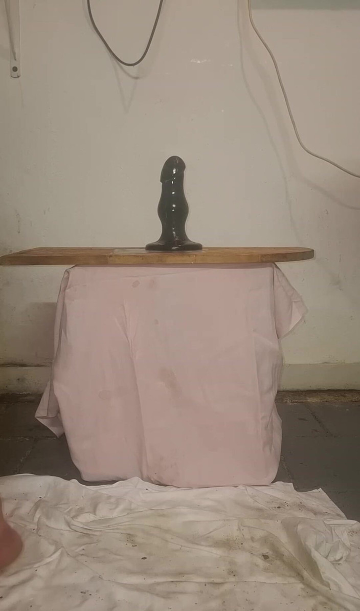 NoFace Twink X: Solo gay anal extremo - enormes consoladores, botella, bolas y fruta