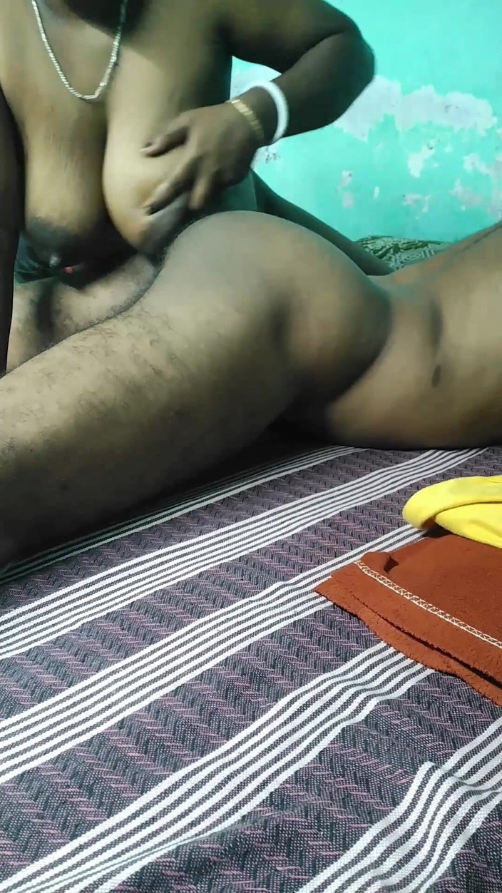Riya darling: Indiana bhabi sega e sborra nel culo