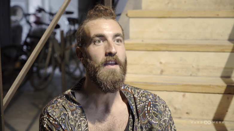 HardWerk: Йога-трах за кулисами