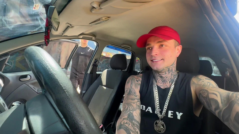 ErickDiaz: 僕のサッカーパートナーはホットだ