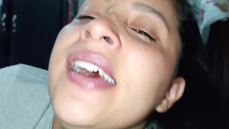 Gilversexy: Dejo Que Me Folle La Garganta Duro Hasta Que Se...